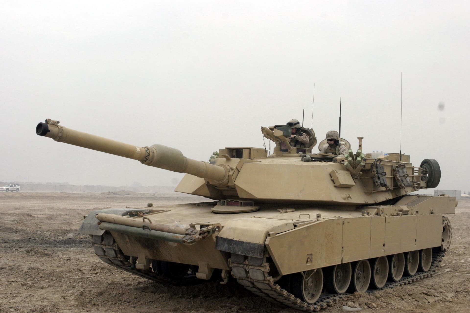 M1A1 Abrams main battle tank with 120mm gun tube — SAFEBORE gun barrel life cycle sustainment